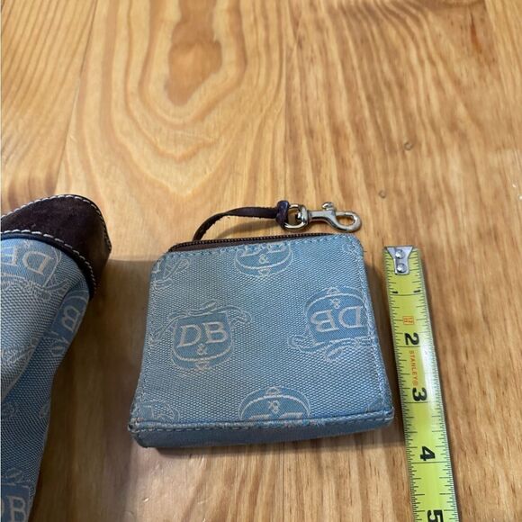 Dooney & Bourke East West Canvas / Leather Trim Donegal Crest Tote Shoulder Bag - Picture 14 of 16